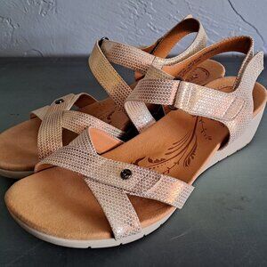 Revere Casablanca Fully Adjustable Sandals in Metallic Interest US 8